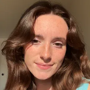 Jeune pet sitter de 22 ans adorant les animaux 