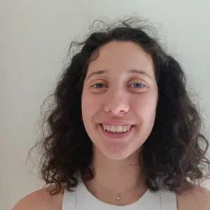 Pet sitter et étudiante vétérinaire 