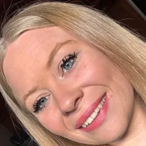 Femme de ménage aire sur la lys 