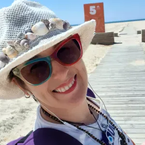 Empregada de limpeza e organização 