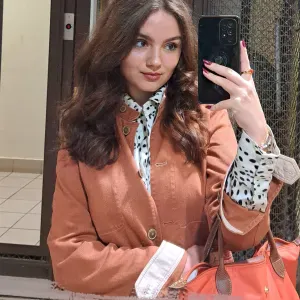 Étudiante parcours littéraire – Devoirs, français, anglais