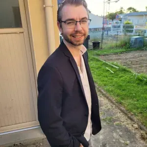 Je recherche une personne pour garder mes enfants