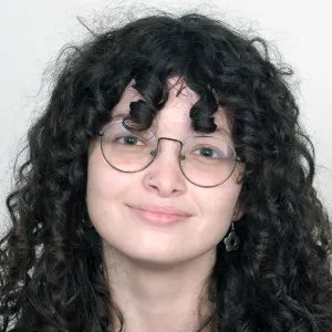 Ajudante no ensino e babysitter