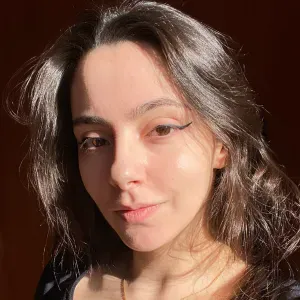 Cuidadora de animais e animadora de festas 