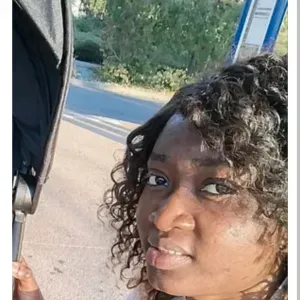 Babysitter expérimentée. / garde au domicile des parents.