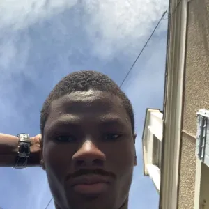 Homme de ménage disponible à Angers 