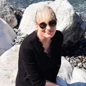  Tâches ménagères, garde d'enfants, aide à la personne