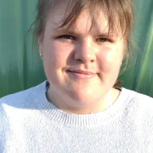 Disponible pour garder vos chiens