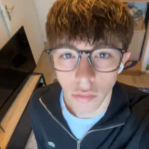 Baby sitter avec de l expérience 