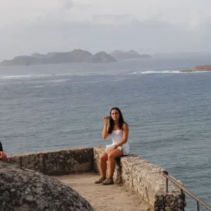 Estudiante de universidad con experiencia con niños