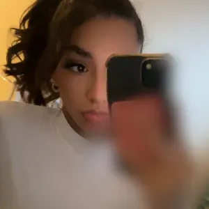 Baby-Sitter débutante à Nimes 