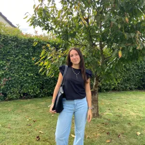 Disponible pour garder vos enfants en toute confiance 