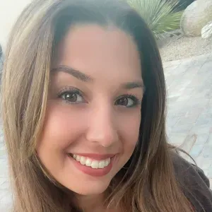 Baby-sitter de passion sur Frejus 