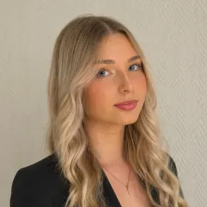 baby sitter expérimentée (COMPIEGNE) 
