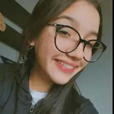 Bonjour, je m'appelle Melyssa