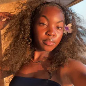 Baby sitter expérimenter au Cameroun 