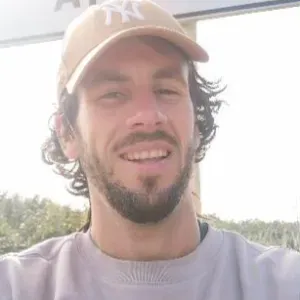 Joyeux et énergique compagnon 