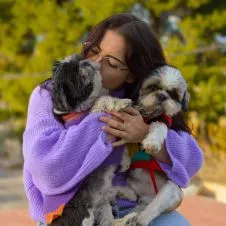 Laura cuidadora 24 años