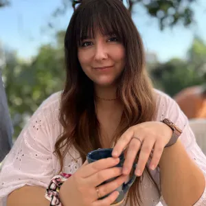 Petsitter attentionnée pour chouchouter vos boules de poils!