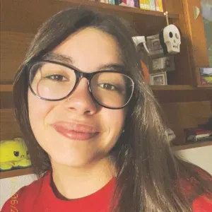 Babysitter responsável e carinhosa em Lisboa