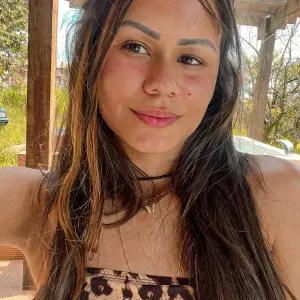 Babysitter cuidadosa e atenciosa em Porto