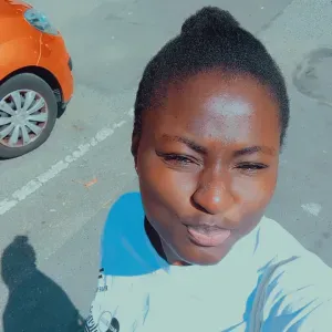 Babysitter expérimenté à Paris 