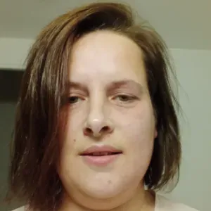 Femme de ménage à domicile disponible à Mouscron