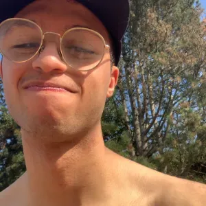 Engagierter Tutor sucht nach Job im Physik/Ingenieursbereich