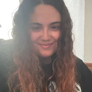 Canguro y niñera en Fuengirola centro / Las Lagunas 