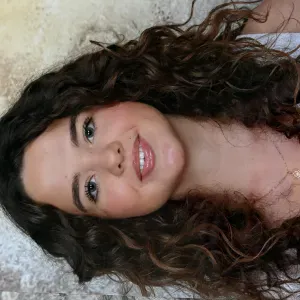 Baby-sitter sérieuse – 17 ans – Mobile Cruscades/Narbonne