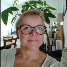 Nounou au domicile des parents