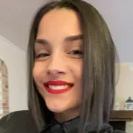 Baby sitter en fin de thèse proposant aide aux devoirs