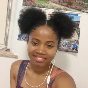 Flexible Babysitterin und Haushaltshilfe