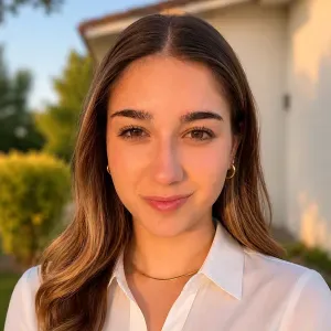 Femme de ménage heureuse à Pibrac 