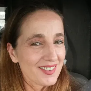 Empregada de limpeza responsável E experiência em Gaia