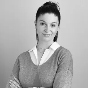 Baby-sitter, monitrice éducatrice de métier :)