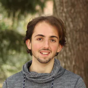 Management Engineer teaching languages and STEM topics