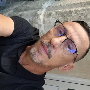 Je recherche une baby sitter