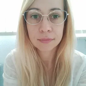 Addetta alle pulizie con esperienza 