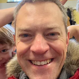 Warm-hearted Gouvernante/Housekeeper Wanted! 