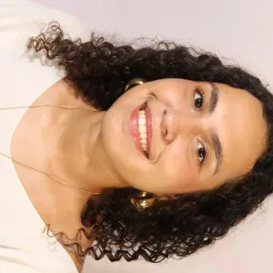 Jeune baby-sitter sérieuse à Paris !