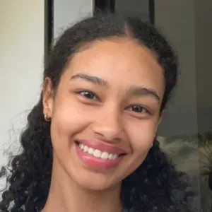 Baby-sitter sérieuse et motivée à Paris