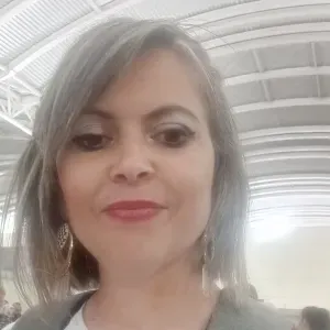 Je suis une femme de ménage et repassage