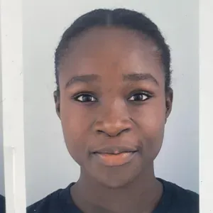 Babysitter sérieuse de 16 ans disponible cet été.