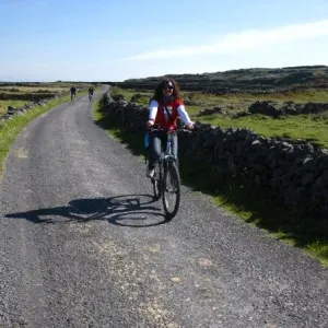 cerchiamo Baby sitter-Tata