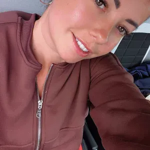 Agent d'entretien ( femme de menage )
