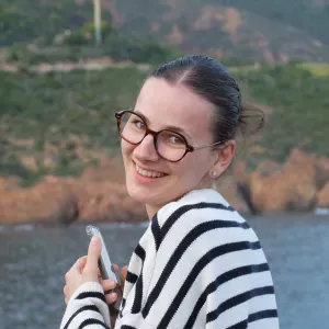 Baby-sitter disponible à Orléans