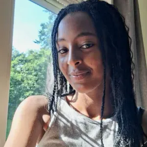 -babysitter met 4 jaar ervaren -