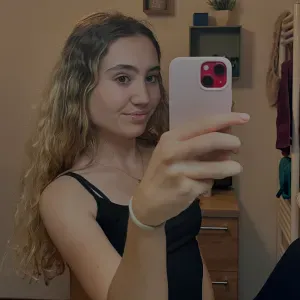 Baby sitter en terminale pour enfants entre 4 et 13 ans