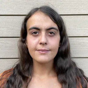 Hilfsbereite 5 Sprachen sprechige Tutorin sucht Schüler